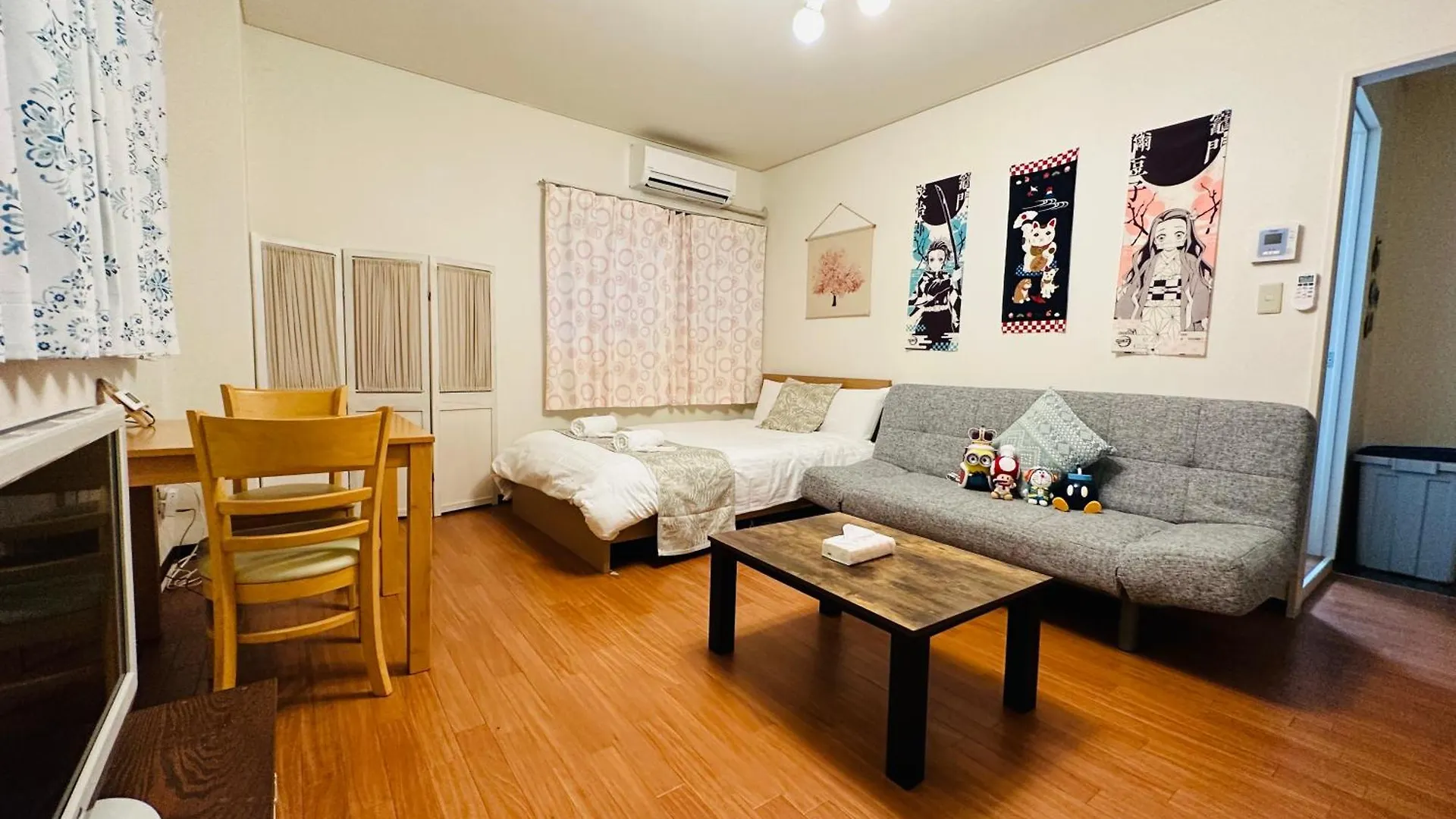 211Gblhouse,難波,道頓堀,黒門市場など主要観光地へすぐの好立地usjへもすぐ!駅から1分のおしゃれなお部屋! Osaka 0*,  Japan