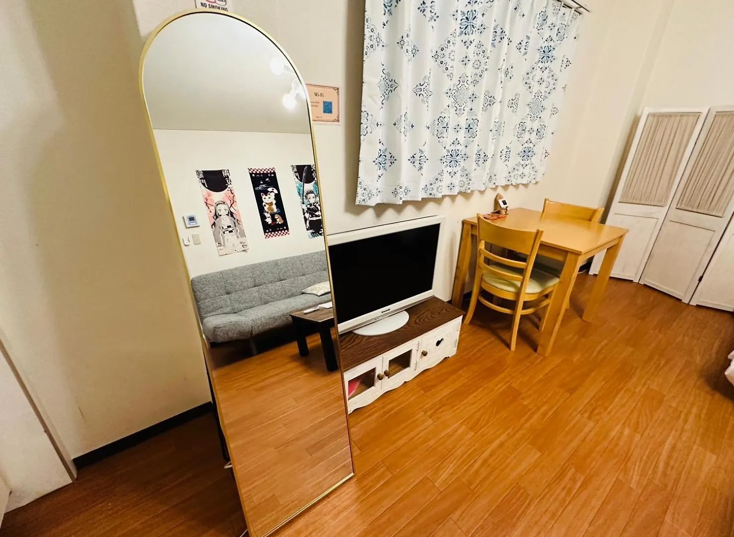 211Gblhouse,難波,道頓堀,黒門市場など主要観光地へすぐの好立地usjへもすぐ!駅から1分のおしゃれなお部屋! Osaka Lejlighed